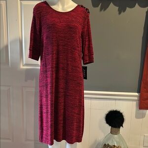 Elegant Red Midi Sheath Dress with Crew Neck